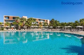 Salgados Beach Paradise - Image 1