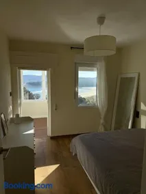 House with ocean views in Pantín - La Siesta House - Image 3