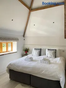 The Granary, Norfolk - Image 2