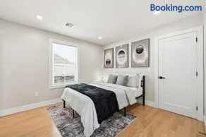 Five75 Lux Prov PC - Master Suite - Image 3