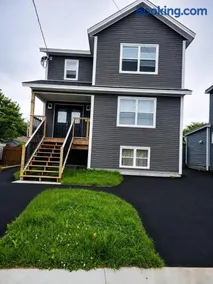BlueSummit Guest House St John's - Image 2
