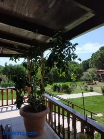Ivonnis Garden 120m from Dikella Beach Denize & BBQ - Image 3