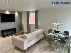 Strada Apartment - Image 1