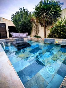 Maison avec piscine, jacuzzi et sauna privatifs - Mas de Nebbas - Image 2