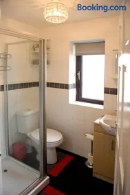 Mountain View Apartment - short drive to beaches - Image 5