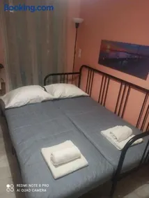 Cozy apartment in front of the park Athens ilion - Image 5