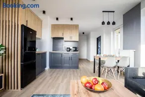Bizapartments - Modern Flats with Parking - Image 3