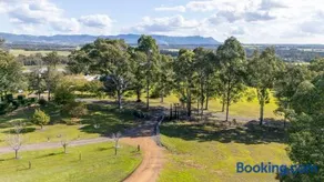Coopers Lodge, Lovedale - A rural escape in the heart of wine country - Image 2