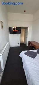 The Navigation Inn Hotel - Image 2