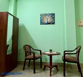 Maya - Spacious 1 Bedroom Retreat with AC, Wi-Fi and Terrace - Image 2