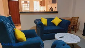 MaGiK Furnished All Ensuite 2 bedroom Apartment - Image 2