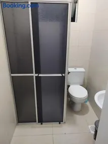 Quarto confortável em Est Velha - Image 2