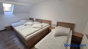 White Apartment Peștera Urșilor - Image 2