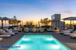 The Diamond Dune Three floors Two Balconies BBQ - Image 5