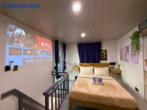 Alf's Guesthouse - Image 4