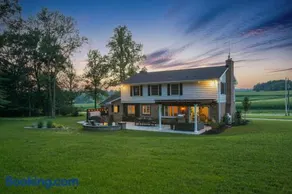 Zook Manor with Hot tub Firepit and Game Room - Image 1