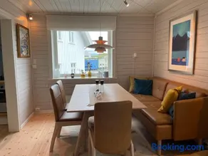 Cozy Family House with Sea Views in Historic Nyksund - Image 4