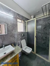 Nuvé- 1 BR Super Chic Apartment - Image 3