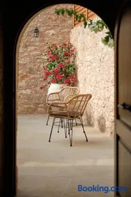Wild Violet Villa: an old vision of luxury - Image 2
