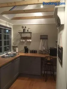 Truffle Lodge - Image 4