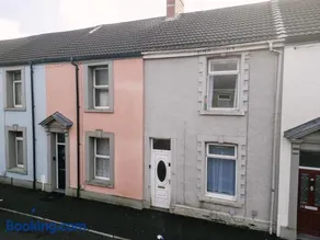 Stunning 5 Bedroom Home in the Heart of Swansea - Snooker Table, WiFi & Parking! - Image 3
