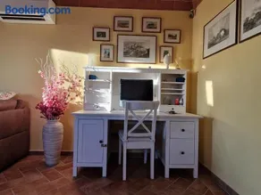 Country Apartment with View of the Tuscany Hills - Image 3