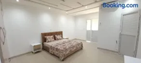 Villa privée avec piscine - Image 2