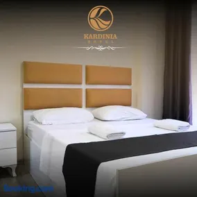 Kardinia Hotel - Image 1