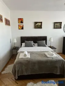 12 Home - Image 1