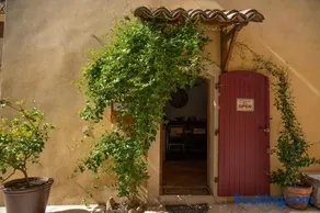 Une Chambre en Luberon - Image 1