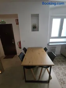 Apartamento Aftasi ,excelente ubicación con parking publico a 20 m - Image 2