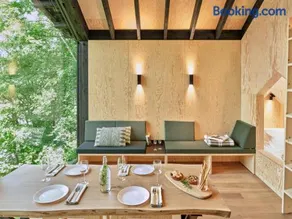 Hutstuf The Beaver & Private Outdoor Spa - Image 5