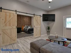 734 East Broadway, Unit 101A - Image 2