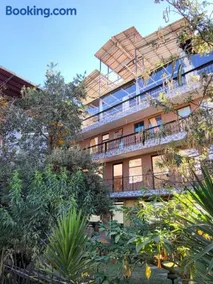Vertigo Climbing Hostel - Image 1