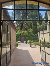 Lotel Casa Noble - Image 1