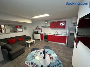 Fairways Apartments - Image 3