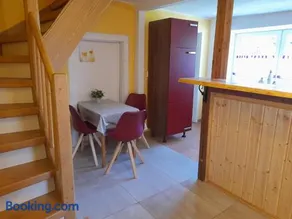 Appartamento adatto alle famiglie con terrazza, griglia e giardino - Image 1