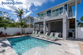 Welcome to 5541 Palmetto Street - New Build! Grab it NOW! home - Image 2