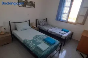 Παραθαλάσσιο εξοχικό σπίτι με θέα τον κόλπο Βάρης - Image 4