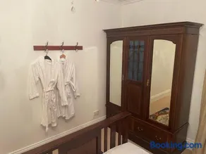 Brackfield House double and single bed free breakfast parking strong wifi - Image 3