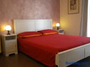 Trionfale Rooms - Image 2