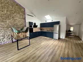 Large renovated apartment in the heart of Beziers - Image 2