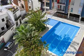 Apartamento con piscina en Sant Pol de Mar - Image 2