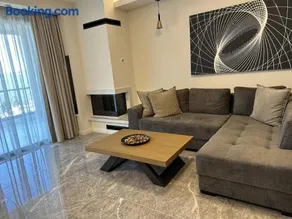 Panorama Serenity Suites - Image 2