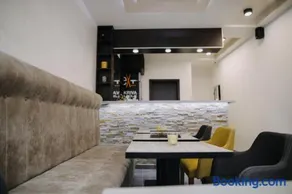 Prima Lux Apartments & Studio - Image 2