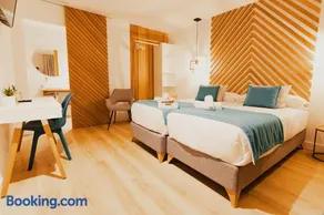 HOTEL LOTUS - Image 1