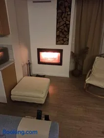 Achilles Apartment - Image 3