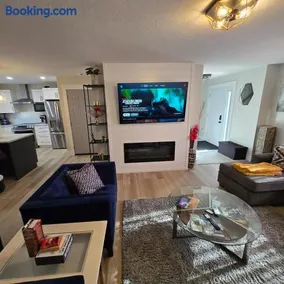 Urban Oasis Stylish 3BR Home Near Moncton, Dieppe Airport Free Parking - Image 1