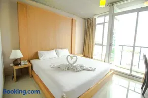 Bansabai Sabaidee Service Apartment - Image 1