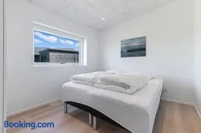 Beautiful Home In Løkken With 4 Bedrooms - Image 2